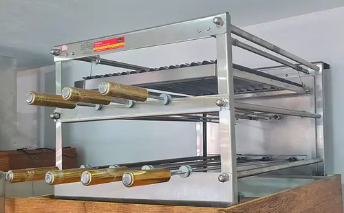 Churrasqueira 7 espetos giratórios com grelha automatizada